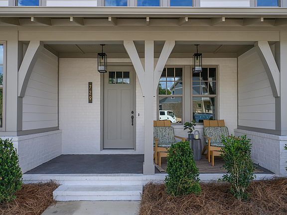 3rd image of 741 River Walk Dr