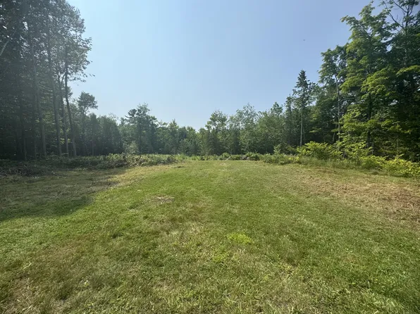 12 Chapin Avenue, Monson, ME 04464