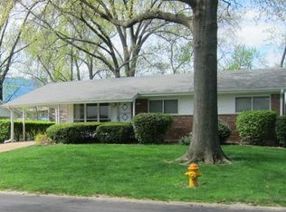933 Tempo Dr, Saint Louis, MO