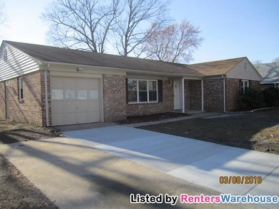 2nd image of 1016 Birnam Woods Dr