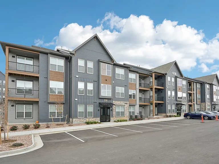 The Garrison Luxury Apartments — Photo 58