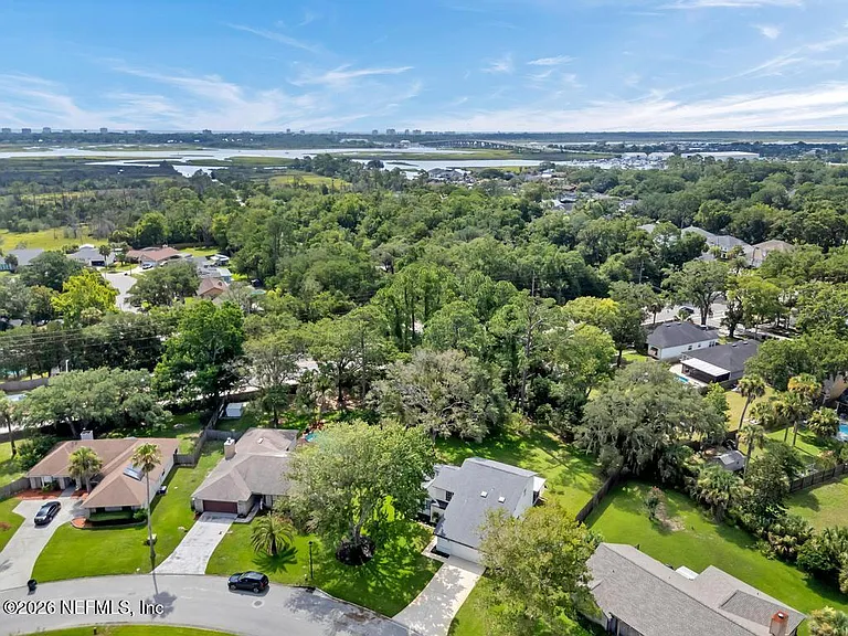 14352 Crystal Cove Dr S — Photo 39