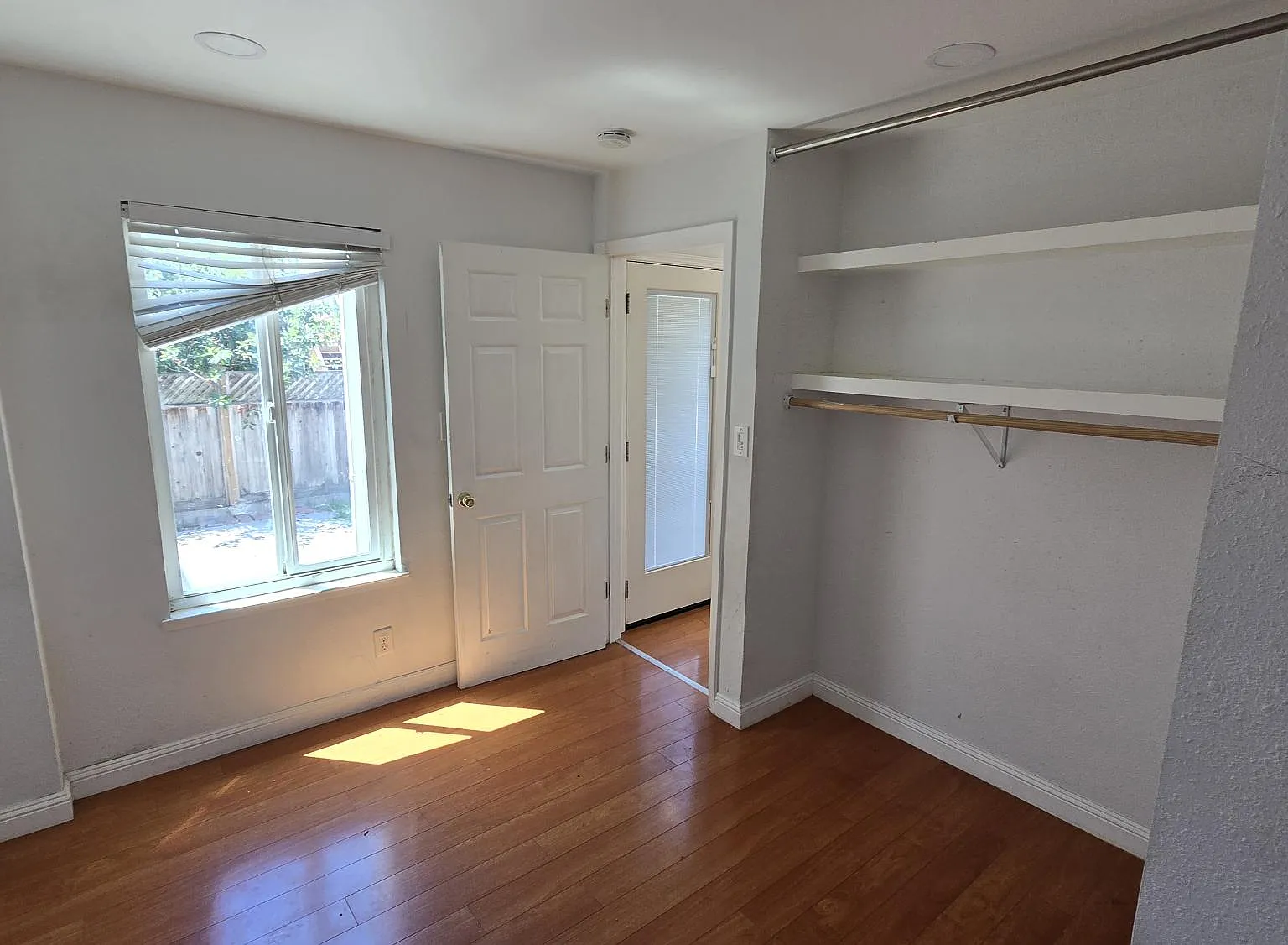 10 Neptune St — Photo 4