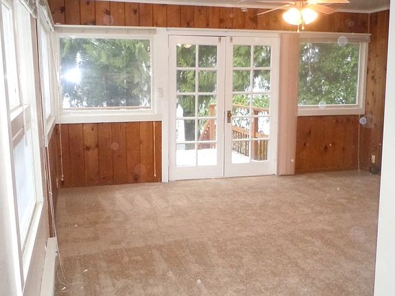 4th image of 12835 Ironwood Ave NW