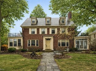 2334 Roxboro Rd, Cleveland Heights, OH 44106