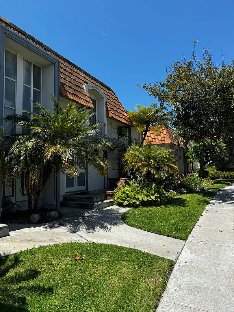 Building Photo - 235th St Apts