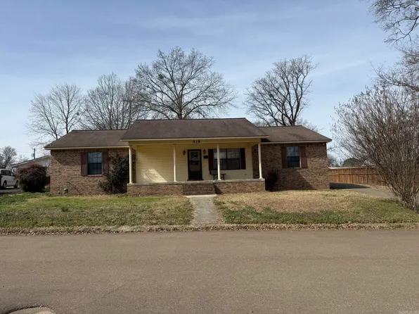 519 N 5th St, Nashville, AR 71852