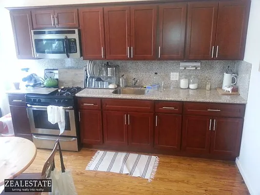 Rented by ZealEstate Group Inc | media 1