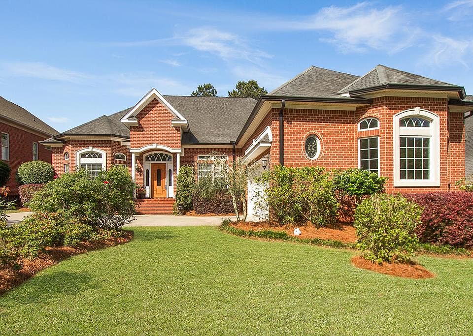 1st image of 205 Shady Oaks Ct