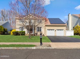 16 Dayna Ct, Howell, NJ 07731