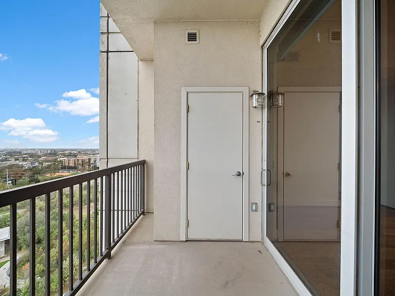 3333 Allen Pkwy #1403 — Photo 18
