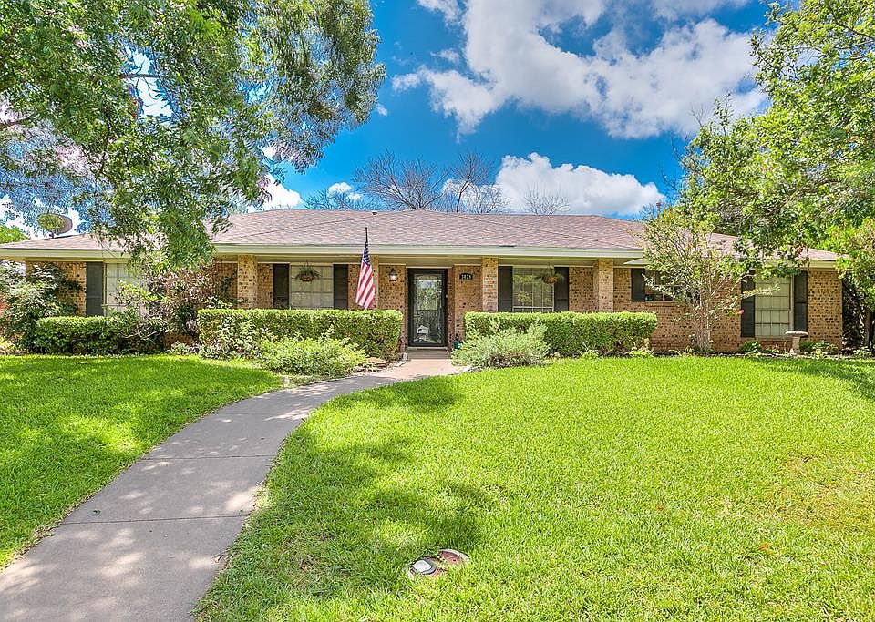 1st image of 3029 Sierra Dr