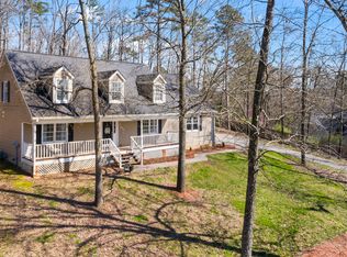 208 Shadowood Dr SE, Calhoun, GA 30701