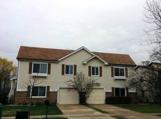 1415 Chippewa Trl, Wheeling, IL 60090