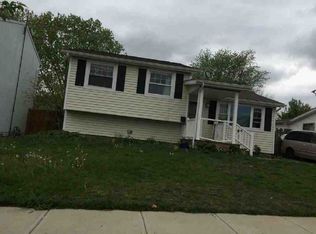 585 Fox Ridge St, Columbus, OH 43228