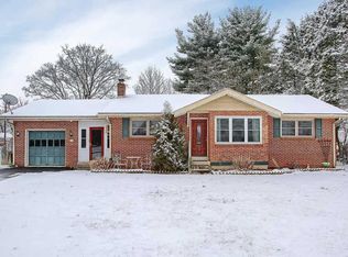 416 Mount Allen Dr, Mechanicsburg, PA 17055