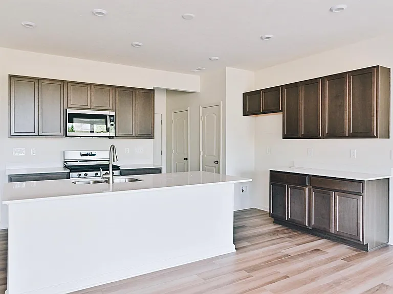 14246 Bay Willow Dr — Photo 6