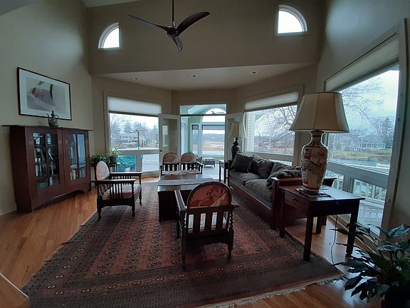 Ceiling fans throughout.