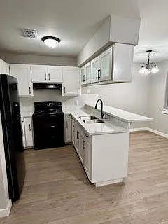 302 N Montevideo Ave #11 — Photo 3