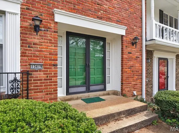 13419 Forestlac Dr, Saint Louis, MO 63141