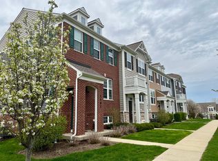 3191 Coral Ln, Glenview, IL