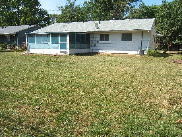3018 Wilce Ave — Photo 11