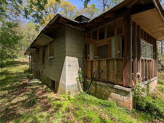 4th image of 2206 Mack Dr NW