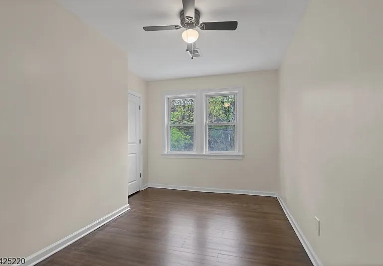 6 Dawes Ave — Photo 21