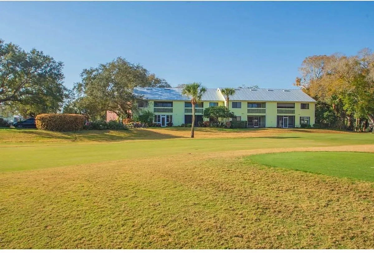 Building Photo - 5790 Marina Dr #2