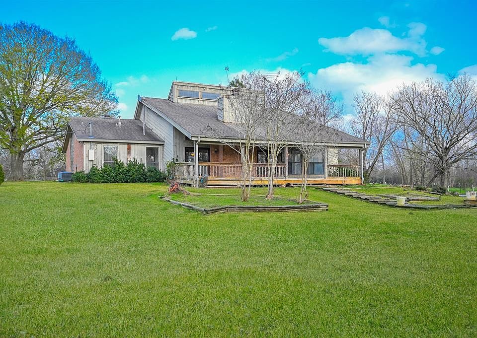 1st image of 37627 Elberta Ln