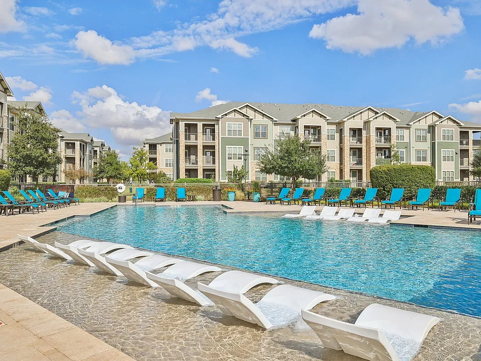 North Creek Apartments in Hutto, Texas