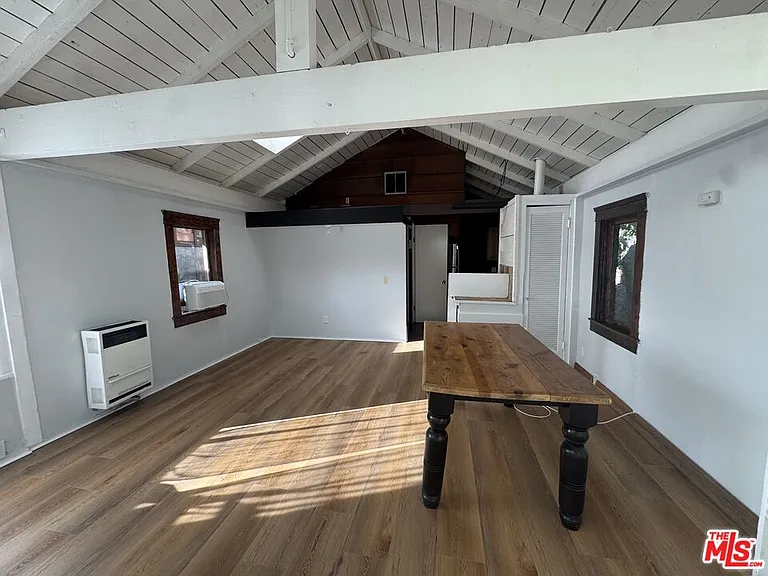 825 N Beverly Glen Blvd — Photo 8