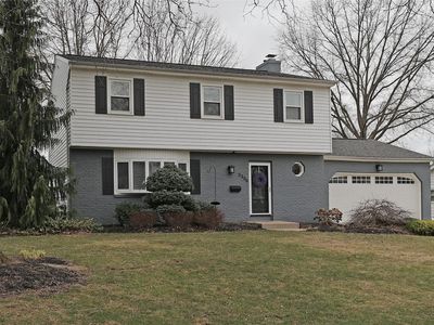 3336 Woodhaven Dr, Erie, PA, 16506