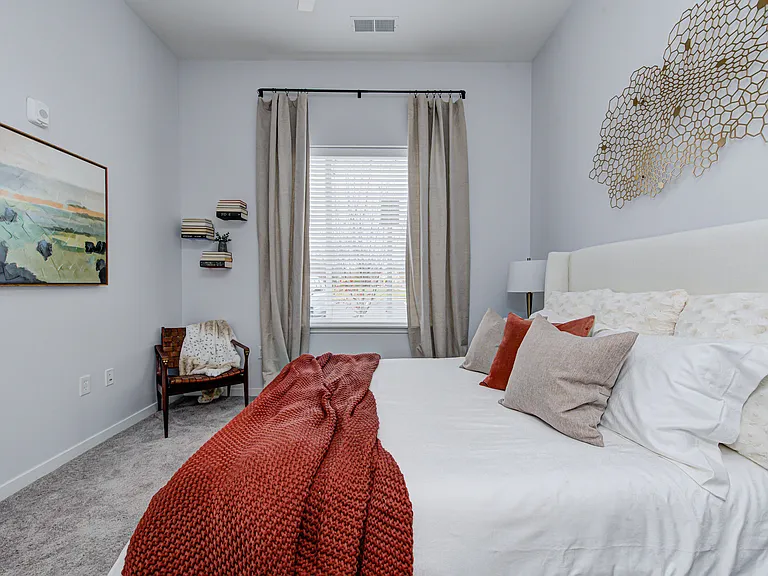 Pullman Pointe — Photo 36