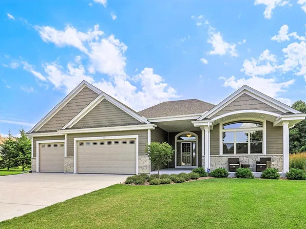 926 Basswood COURT, Grafton, WI 53024