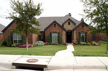 1st image of 2806 River Birch Pl