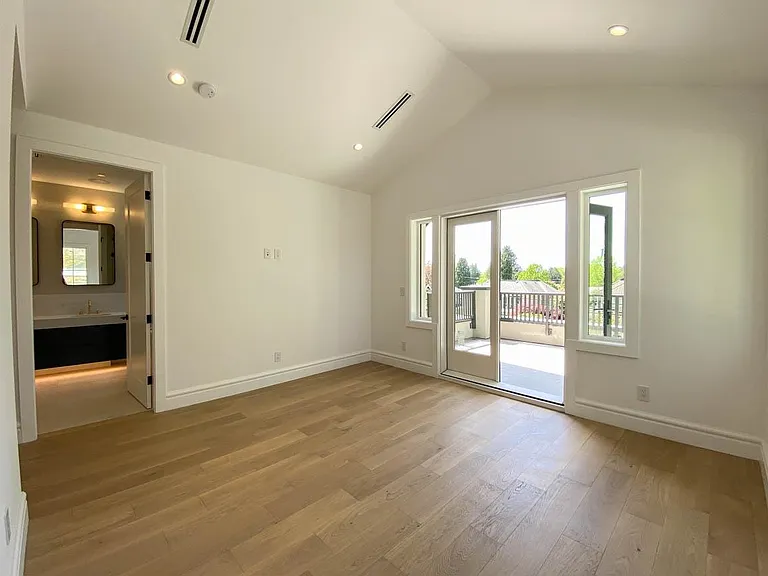1368 W 43rd Ave #UPPER — Photo 29