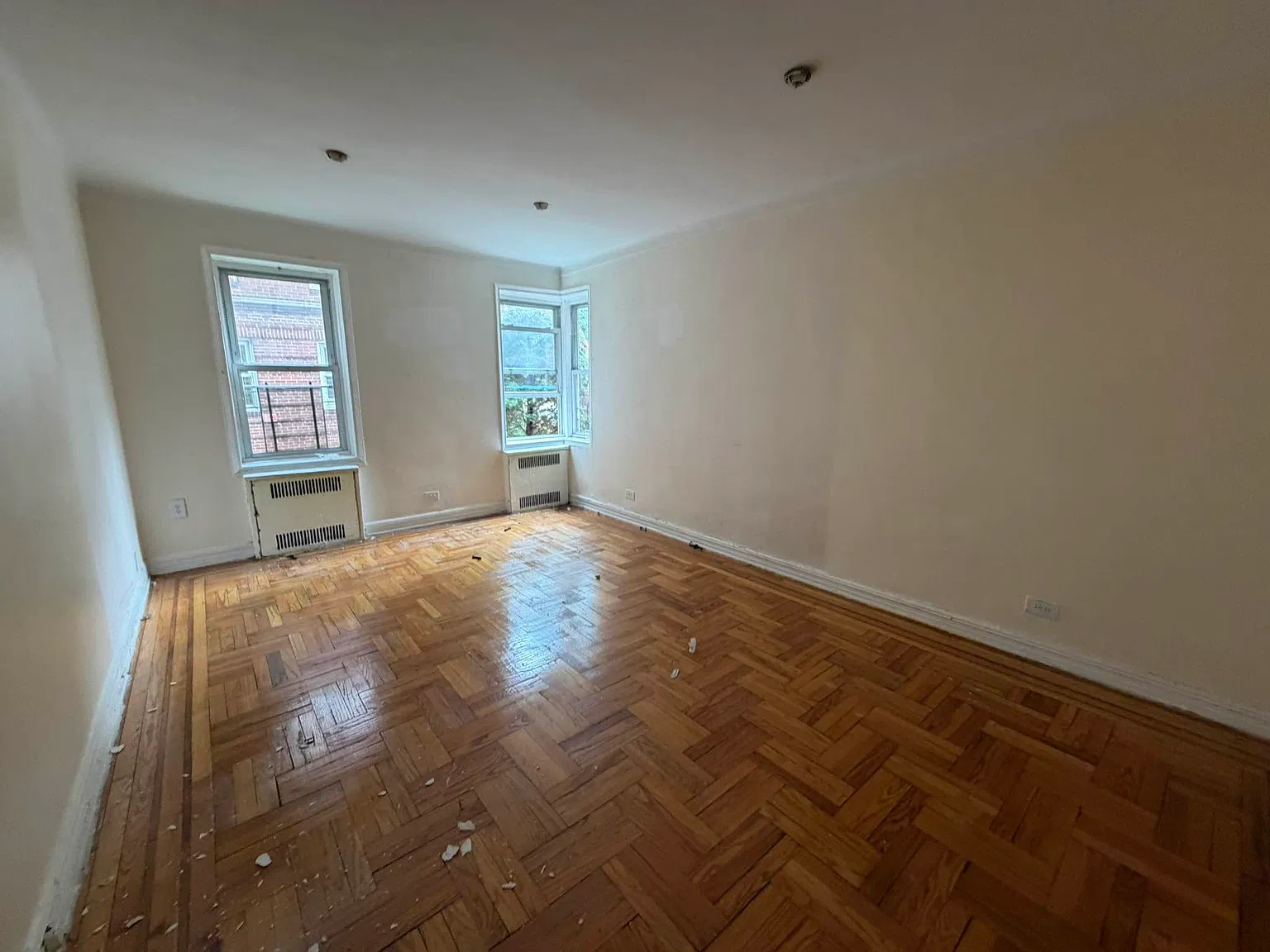 540 Ocean Pkwy — Photo 4