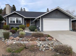 253 Pinyon Hills Dr, Chico, CA 95928