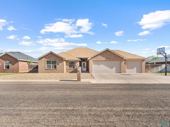 2120 Howard Cowper Dr, Clovis, NM 88101