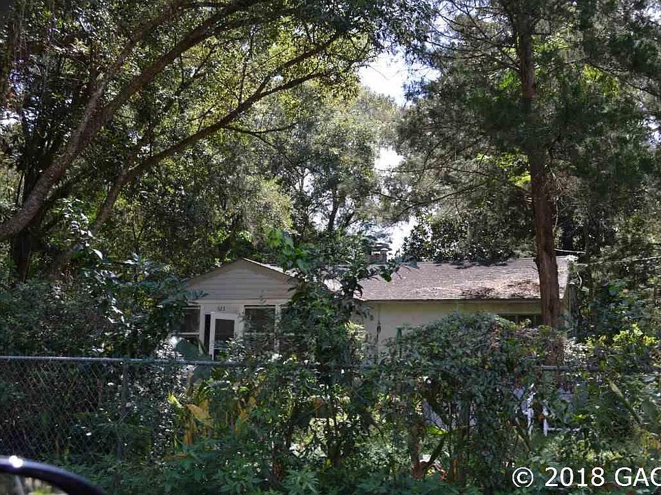 2nd image of 923 NW 34th Ave