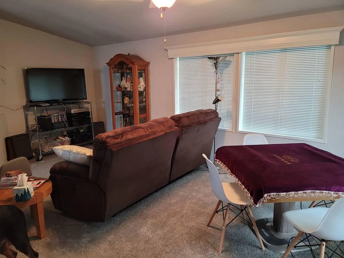 3 bed, 1396 sqft, $2,025 — Photo 3