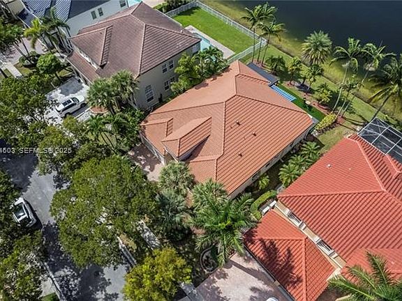 3rd image of 5046 SW 162nd Ave #5046