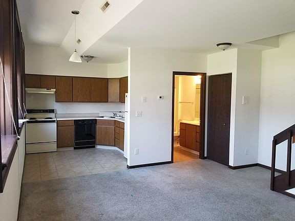 3rd image of 713 Madison St #106