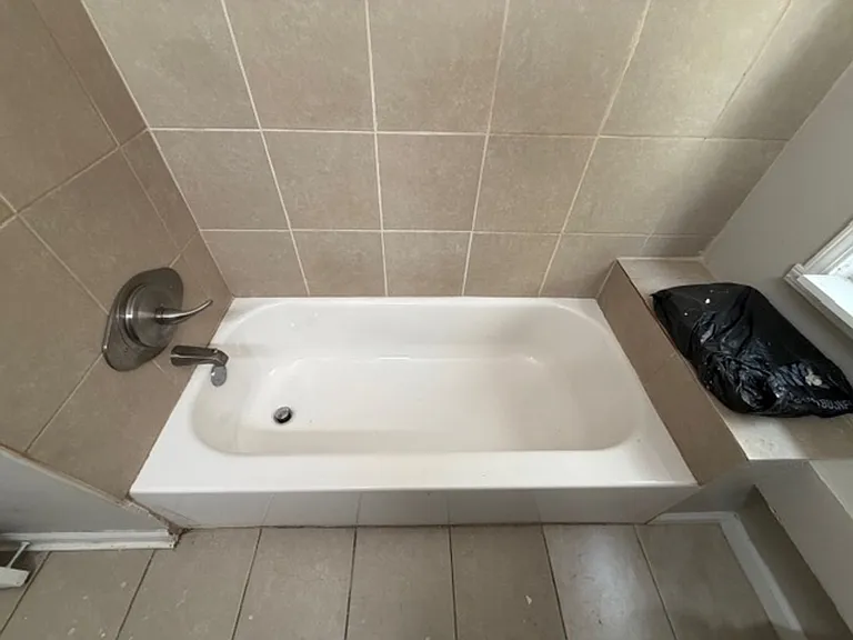 8215/8217 Badger1 LLC — Photo 17