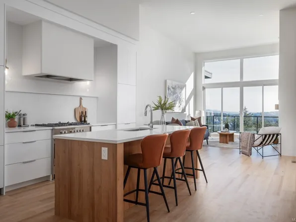 2332 Copper Rock Ct #109, Langford, BC V9B 0G4