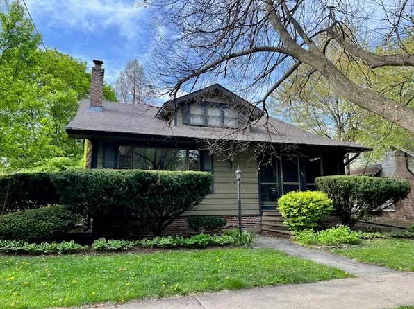 325 E Liberty St, Barrington, IL 60010