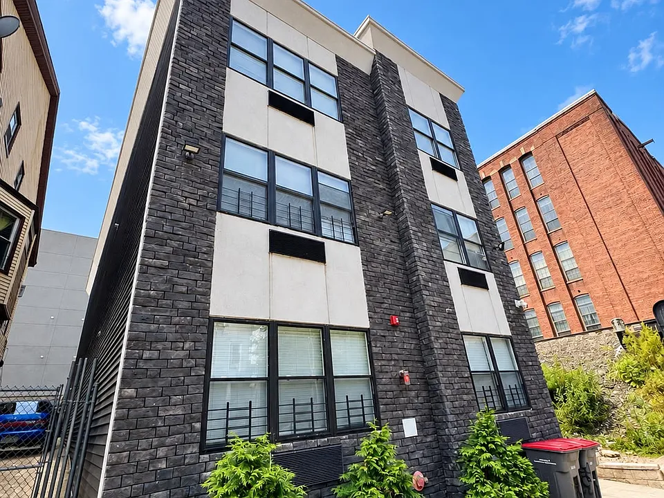 116 Fair St