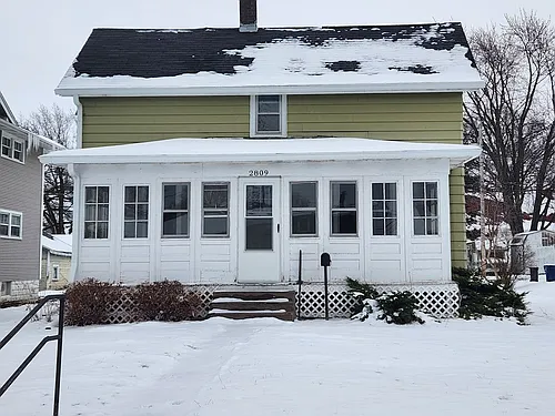 2809 Main St Photo 1