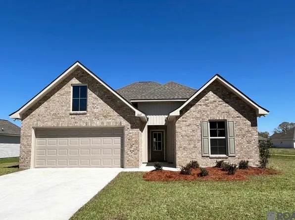 3047 Redbud St, Zachary, LA 70791